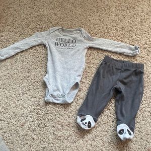 Carter’s Newborn Outfit